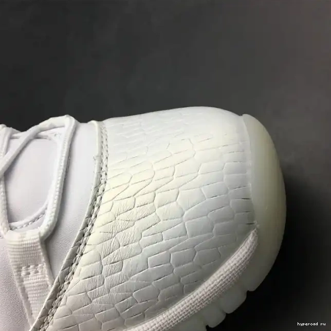 Frost Air 897331-100 Jordan White 11 Heiress Low 0516